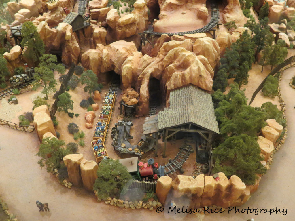  A look at Disneyland's Big Thunder Mountain Railroad. www.lifeinmouseyears.com #lifeinmouseyears #disneyland #bigthundermountainrailroad