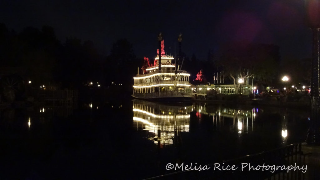 Disneyland After Dark-Top 5 Things to do at Disneyland at Night.