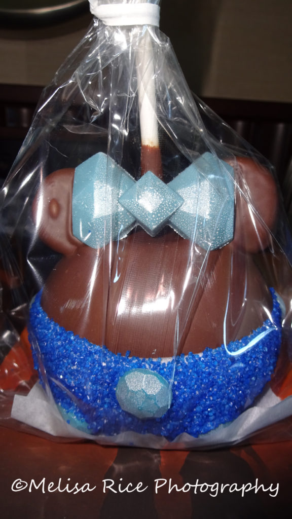 Disney Details aka Easter Eggs www.lifeinmouseyears.com #lifeinmouseyears #disney #disneyland #candyapples