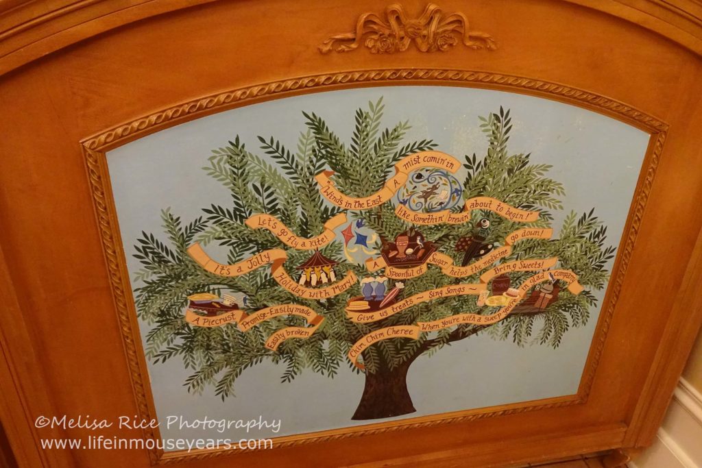 Jolly Holiday Bakery and Cafe www.lifeinmouseyears.com #lifeinmouseyears #jollyholidaybakerycafe #disneyland #yum #yummy