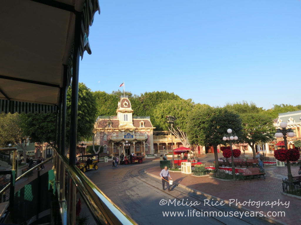 Omnibus Disneyland Main Street www.lifeinmouseyears #lifeinmouseyears