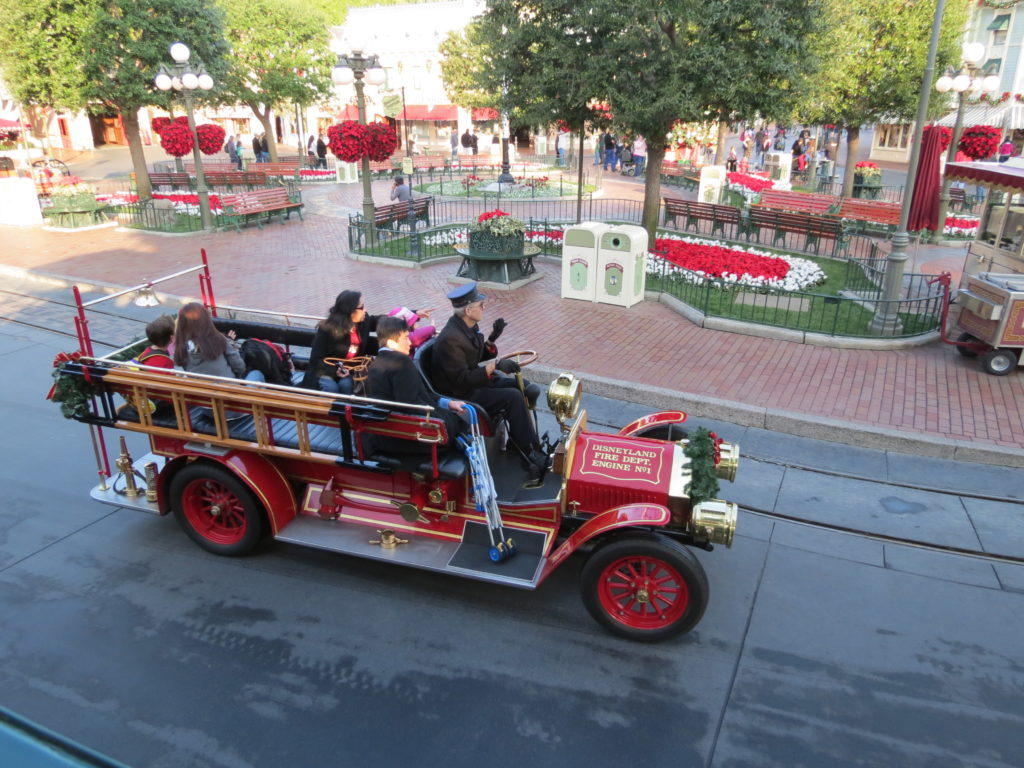 Fire Engine Disneyland Main Street www.lifeinmouseyears.com #lifeinmouseyears