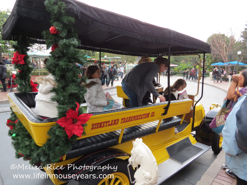 Jitney Disneyland Main Street Modes of Transportation