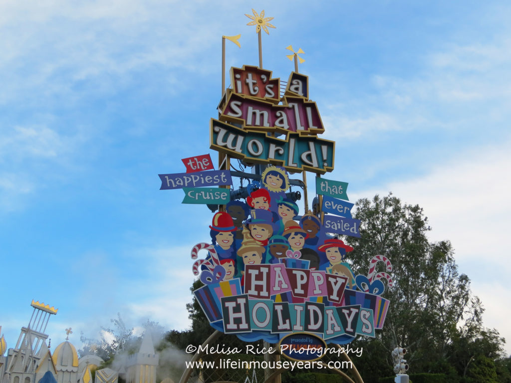Holiday Time at Disneyland. lifeinmouseyears.com #disneyland #california #disney #travel
