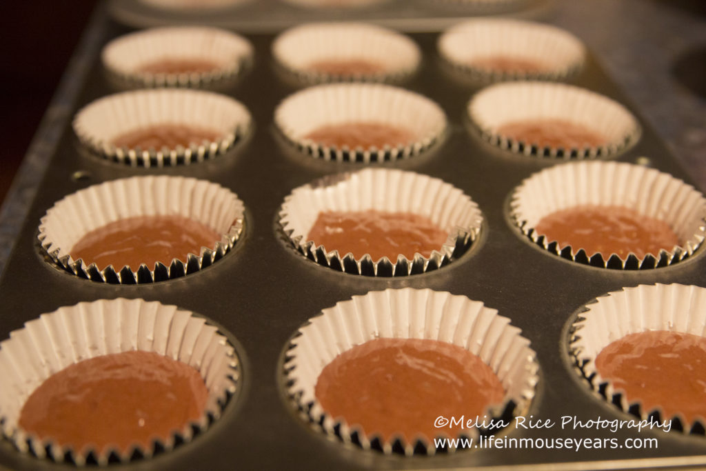 Alice in Wonderland cupcakes. DIY Disney