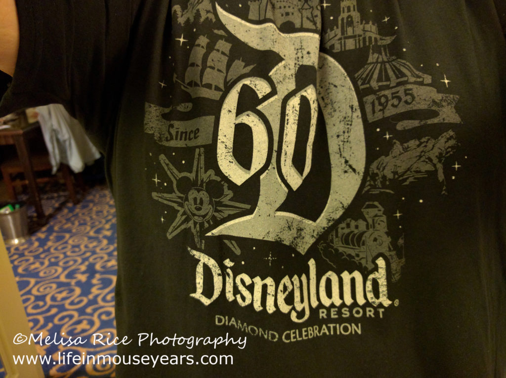 Souvenirs. Disneyland. T-shirt