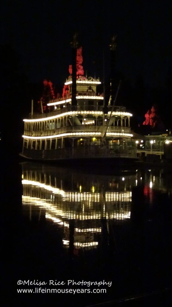 10 Secrets of Mark Twain Riverboat. Disneyland