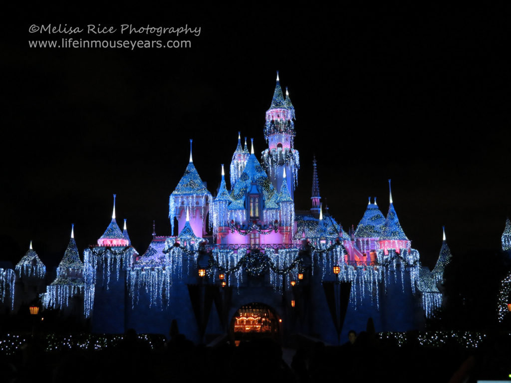 Holiday Time at Disneyland. Life in Mouse Years. #disneyland #california #travel #disney #holiday