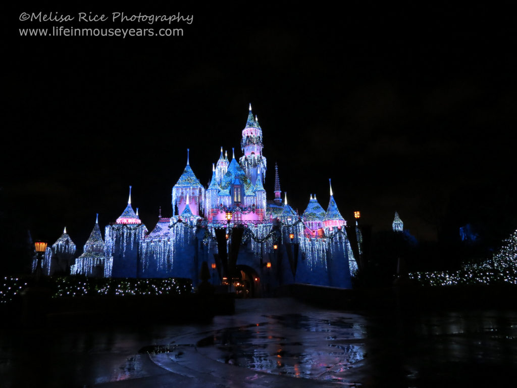 Holiday Time at Disneyland. Life in Mouse Years. #disneyland #california #travel #disney #holiday