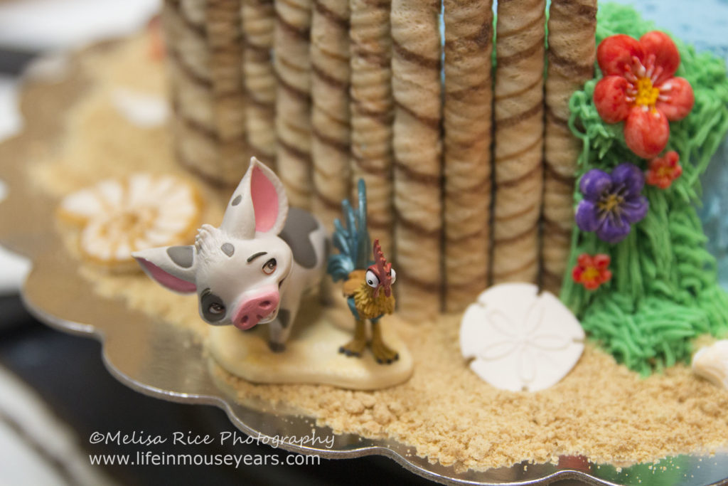 How to Moana Birthday Cake. Life in Mouse Years. #yum #yummy #food #diy #homemade #doityourself
