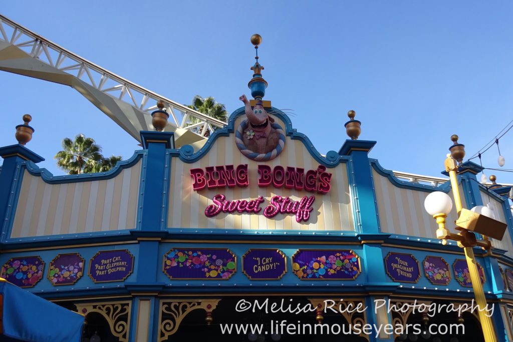 Exploring Pixar Pier www.lifeinmouseyears.com #lifeinmouseyears #pixarpier #californiaadventure #bingbong #sweetstuff #bingbongssweetstuff #yummy