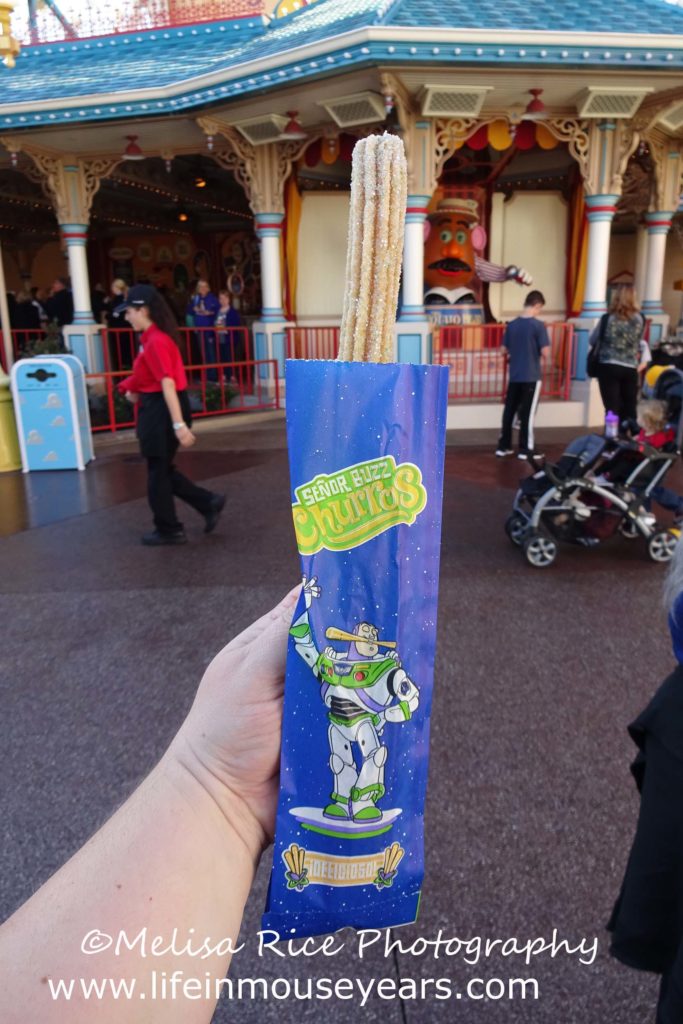 Exploring Pixar Pier www.lifeinmouseyears.com #lifeinmouseyears #pixarpier #californiaadventure #seniorbuzzchurros #buzzlightyear #churros #yum #yummy #tasty