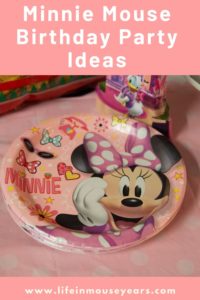 Minnie Mouse Birthday Party Ideas www.lifeinmouseyears.com #lifeinmouseyears #birthdayparty #disney #minniemouse