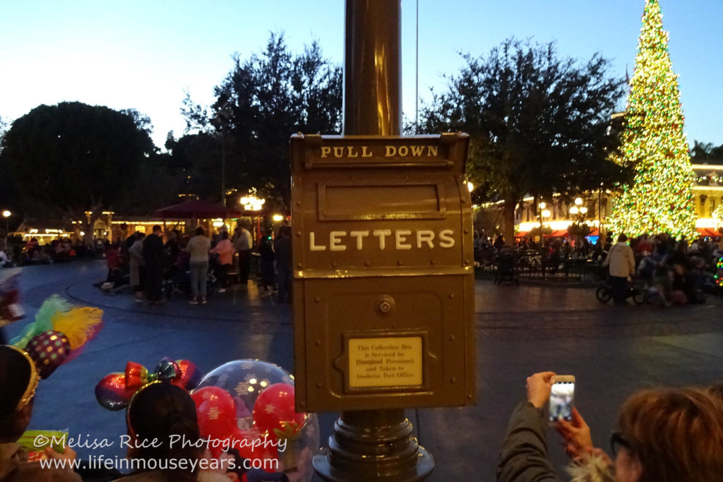 www.lifeinmouseyears.com #lifeinmouseyears #mailboxes #disneyland #mainstreet