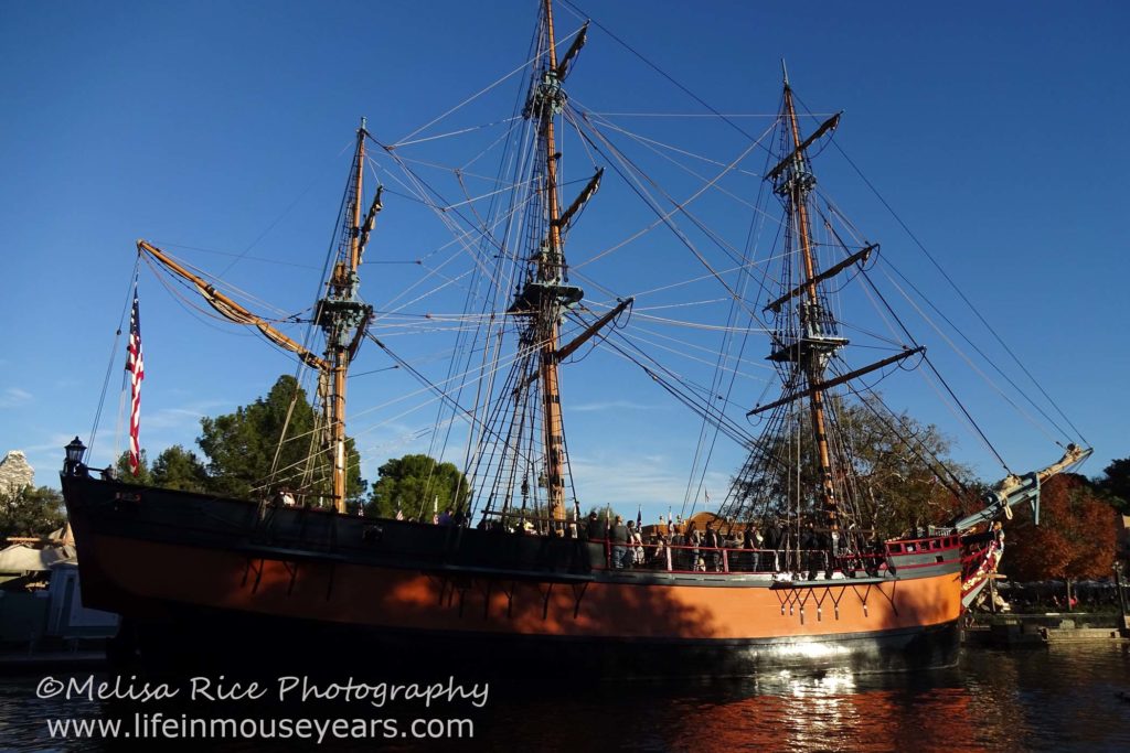 Touring Tom Sawyer Island www.lifeinmouseyears.com #lifeinmouseyears #disneyland #tomsawyerisland #marktwain 