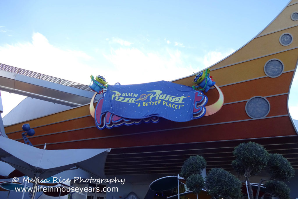 Exploring Tomorrowland Today at Disneyland www.lifeinmouseyears.com #lifeinmouseyears #disneyland #tomorrowland #alienpizzaplanet