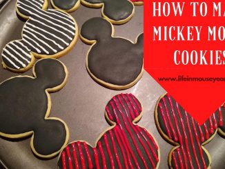 www.lifeinmouseyears.com #lifeinmouseyears #disney #disneyfoods #mickeycookies