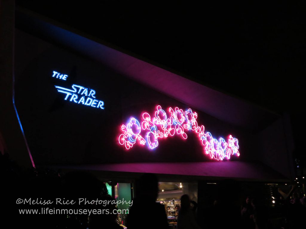 www.lifeinmouseyears.com #lifeinmouseyears #startrader #disneyland